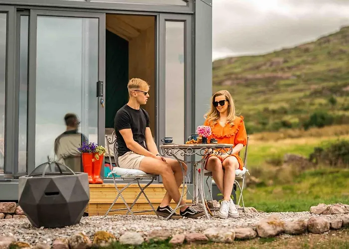 Oaklane Glamping Chalet